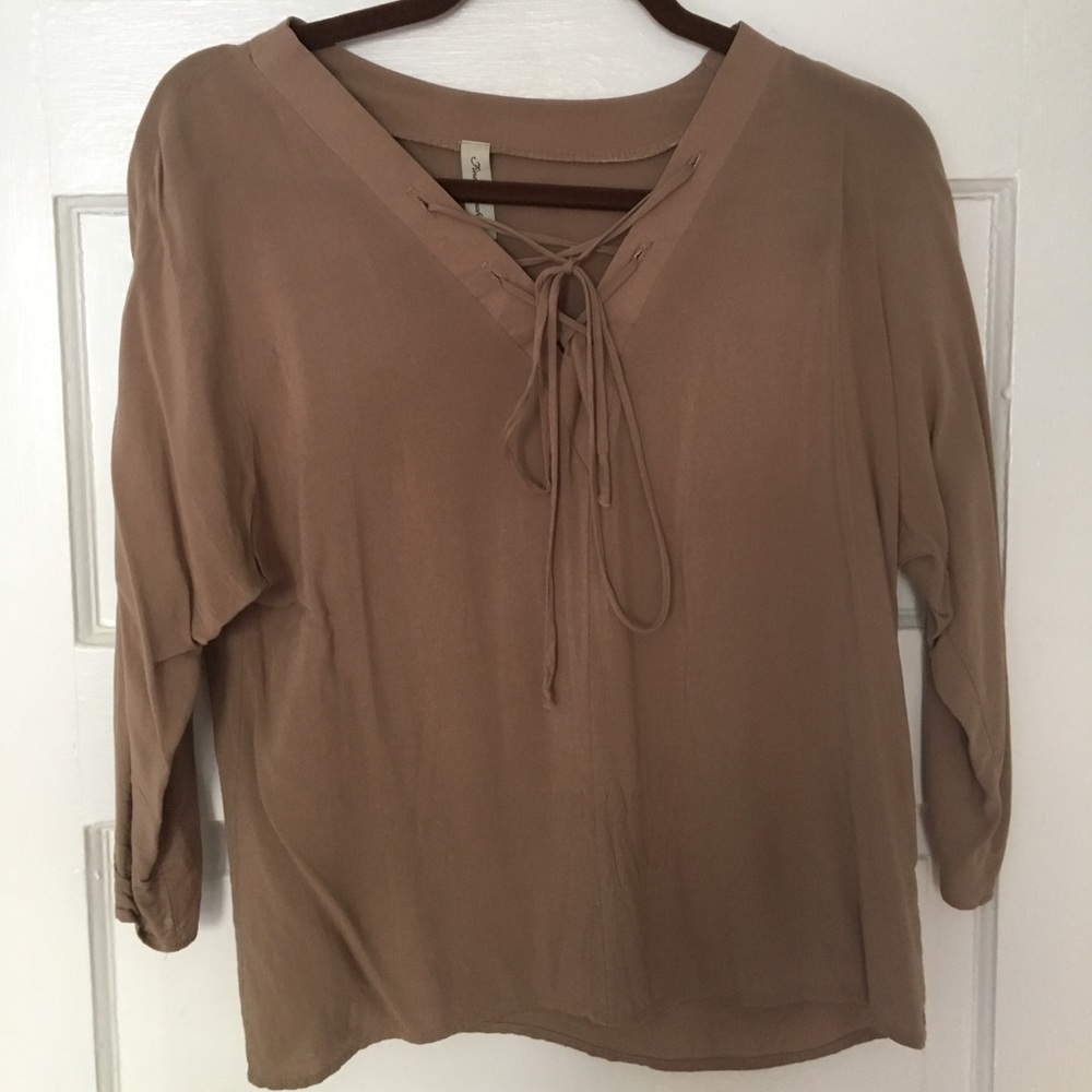 Tan Tie-up front Quarter Sleeve Top